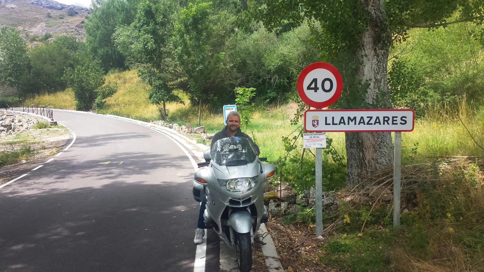 Manuel durante un viaje en motocicleta